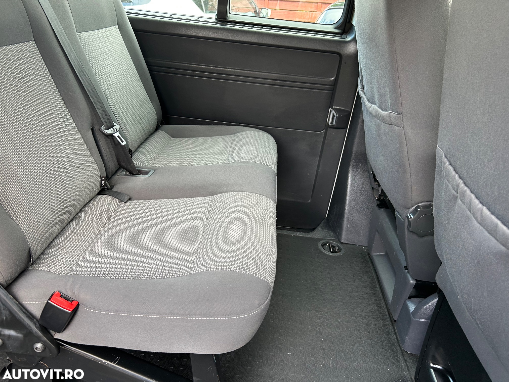 Volkswagen Caravelle - 22