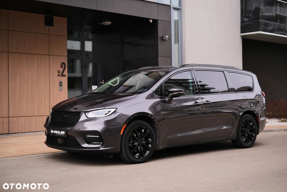 Chrysler Pacifica - 6