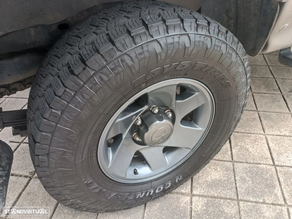 Mitsubishi L200 2.5 TD Strakar Sport HT - 12
