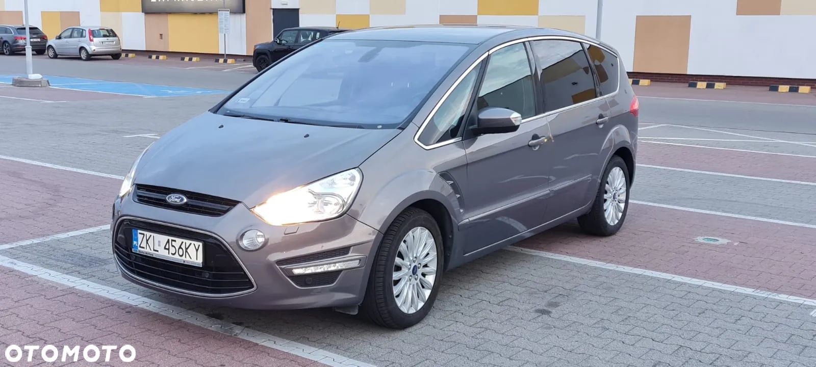 Ford S-Max 2.0 TDCi Titanium - 1