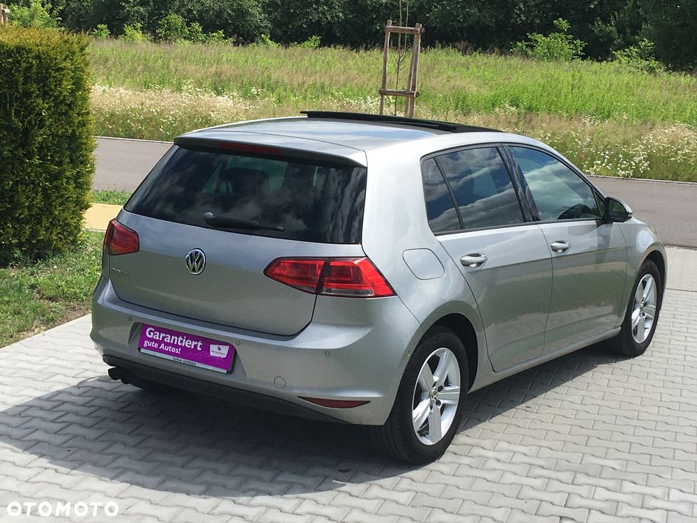 Volkswagen Golf - 4