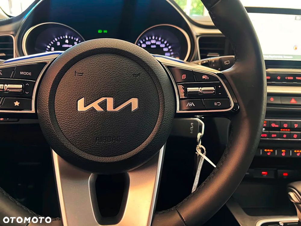Kia XCeed 1.6 T-GDI M DCT - 24