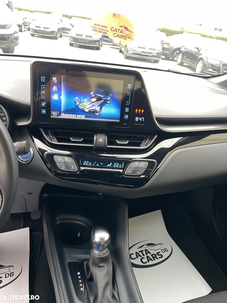 Toyota C-HR - 34