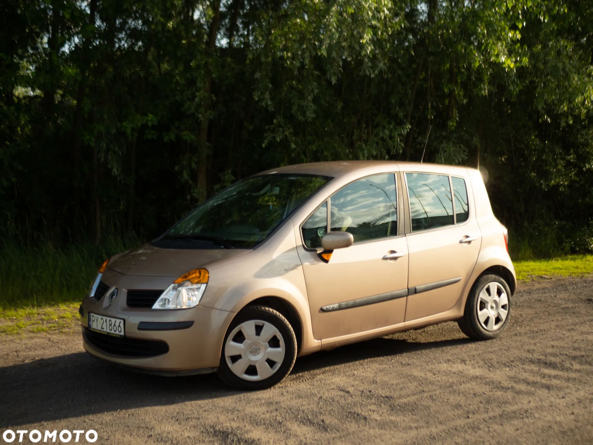 Renault Modus 1.6 16V ESP Privilege - 1