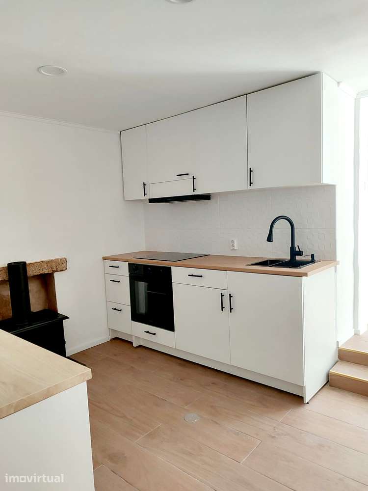 Moradia T2+1 totalmente remodelada, em Alcains - Grande imagem: 3/11
