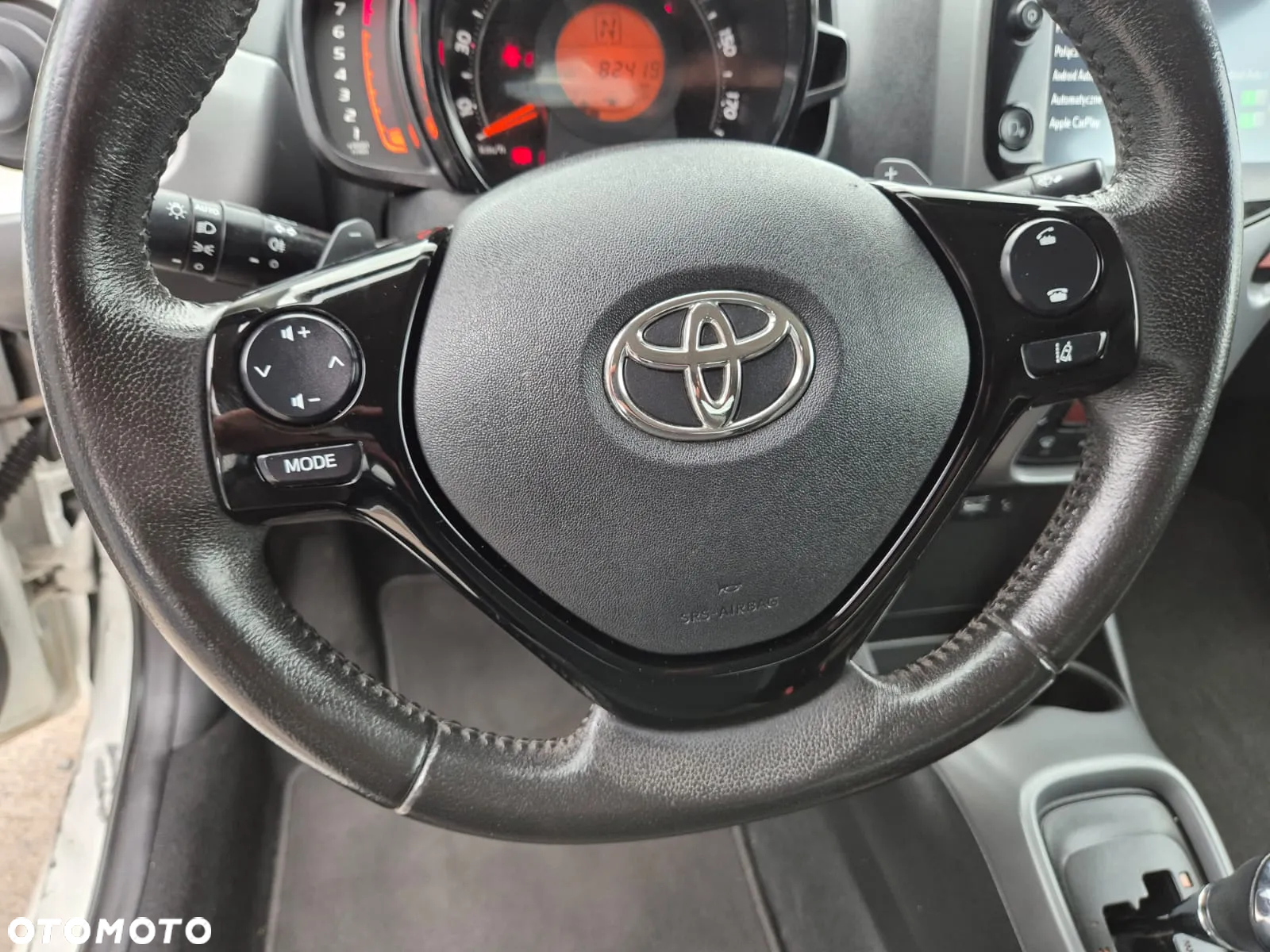 Toyota Aygo x.shift x-play connect - 22