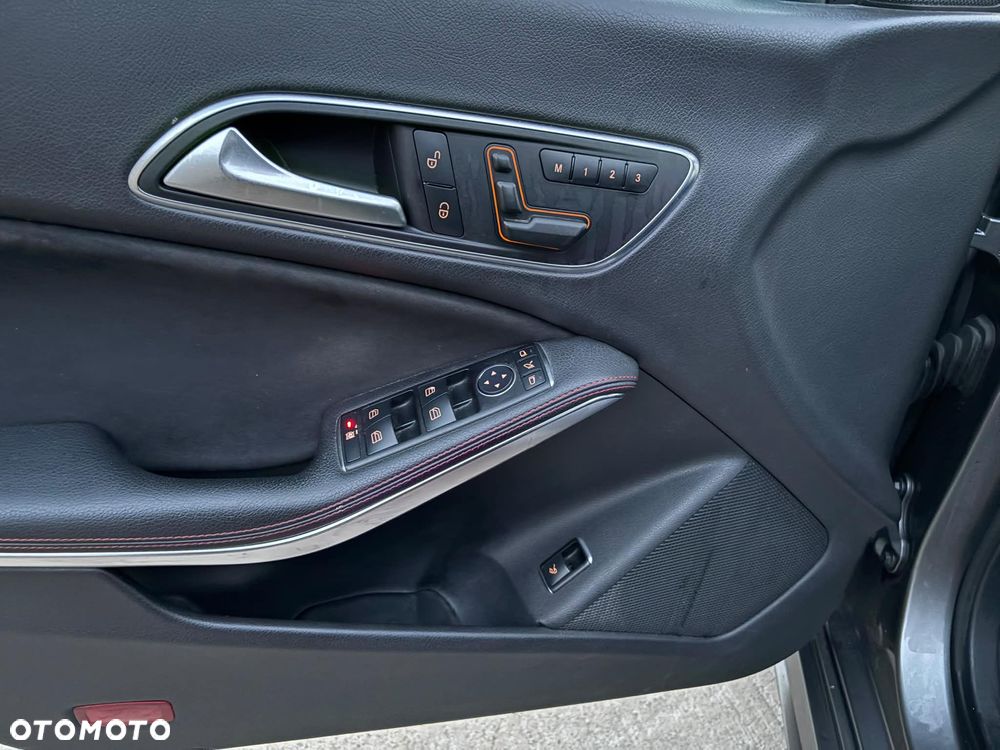 Mercedes-Benz CLA 220 d 7G-DCT AMG Line - 18