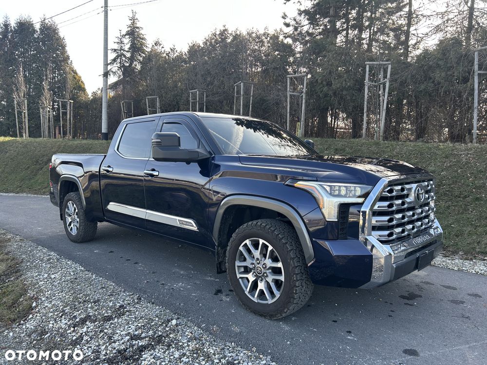 Toyota Tundra - 2