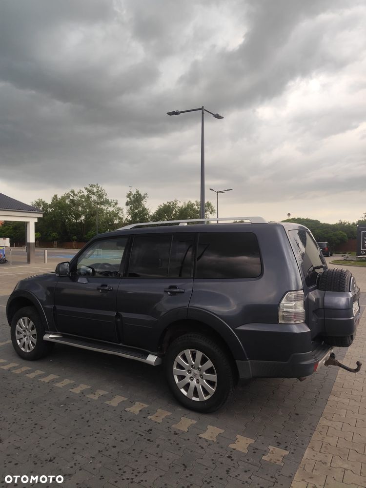 Mitsubishi Pajero 3.2 DID Instyle - 11