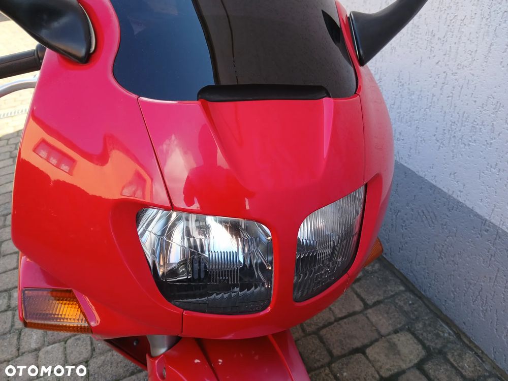 Honda VFR - 6