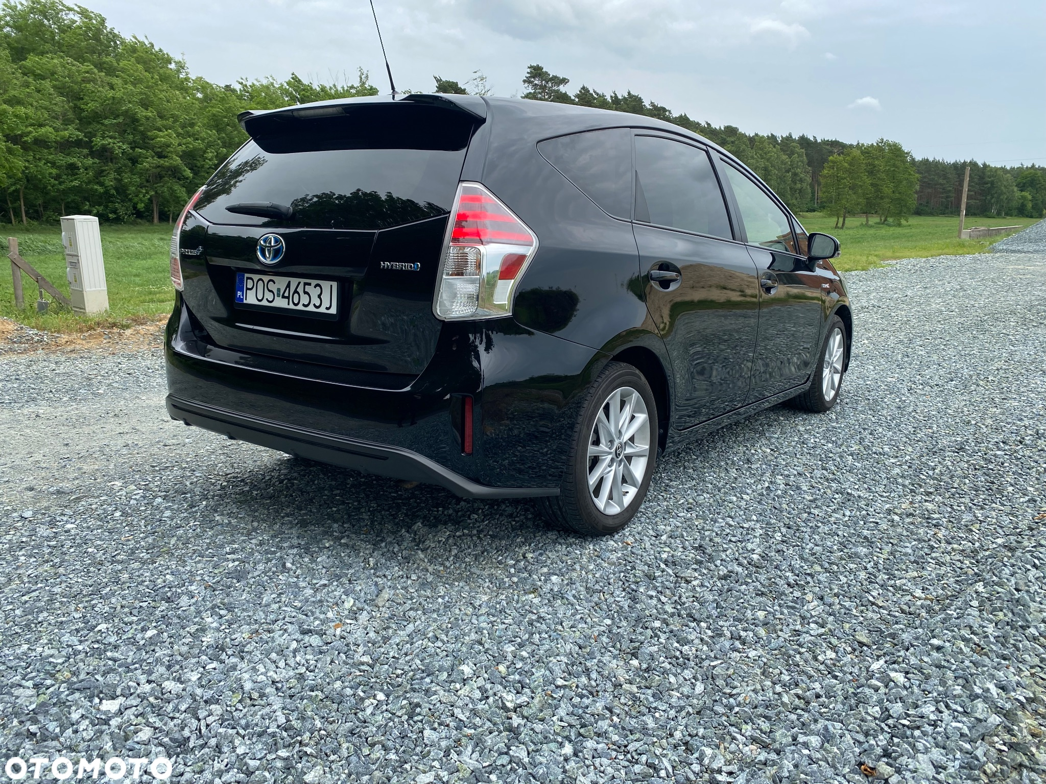 Toyota Prius+ (Hybrid) - 4