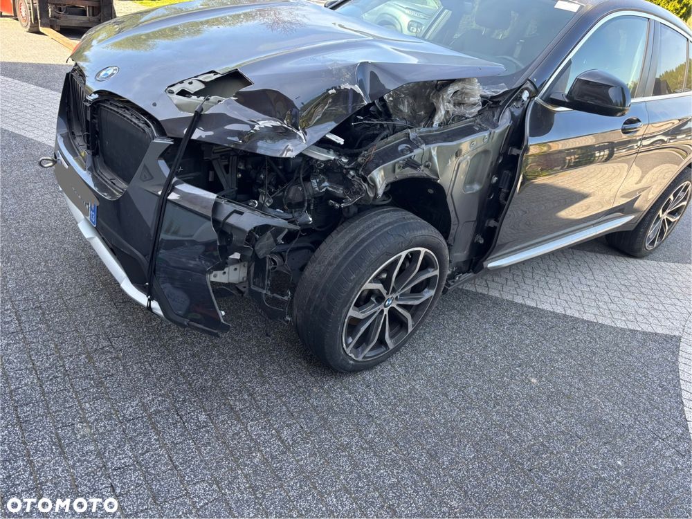 BMW X4 - 10