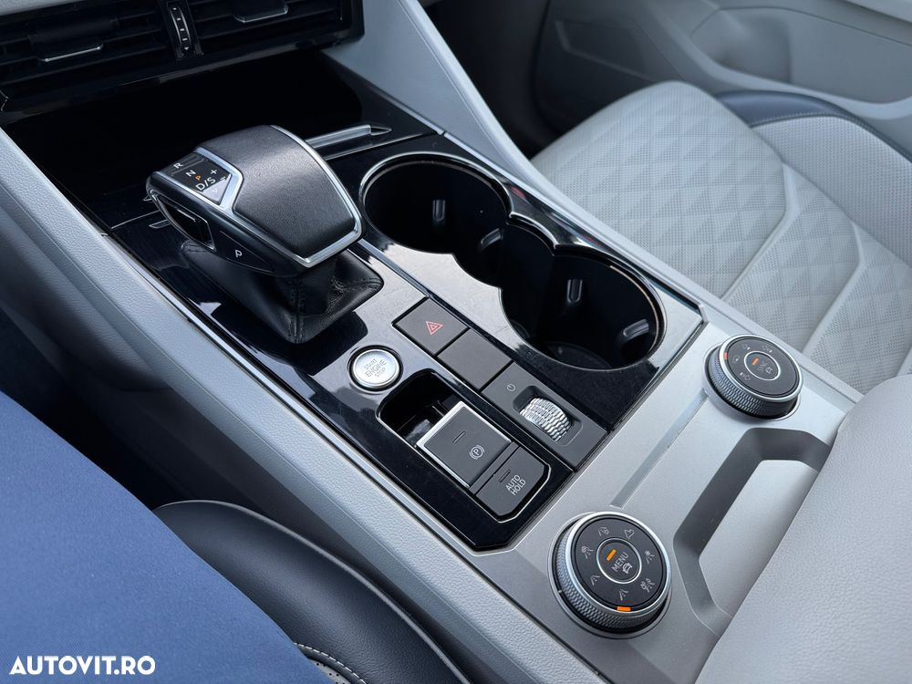 Volkswagen Touareg 3.0 V6 TDI 4Motion DPF Automatik Atmosphere - 26