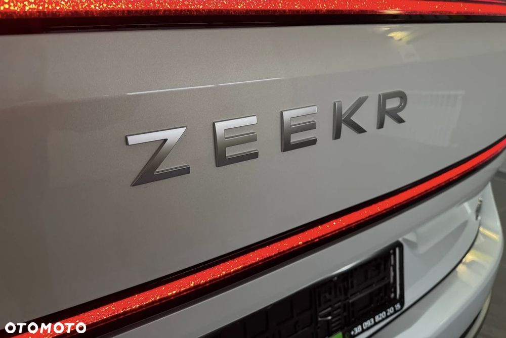 ZEEKR Inny - 8