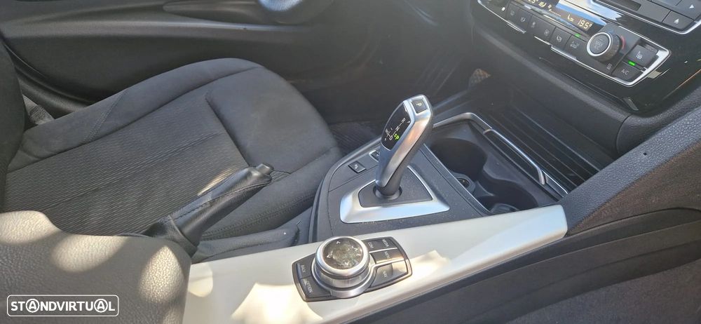 BMW 318 d Touring Advantage Auto - 7