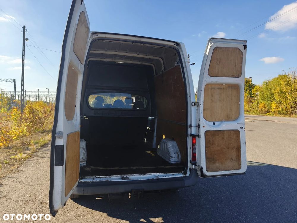Ford Transit 350L Trend FWD - 9