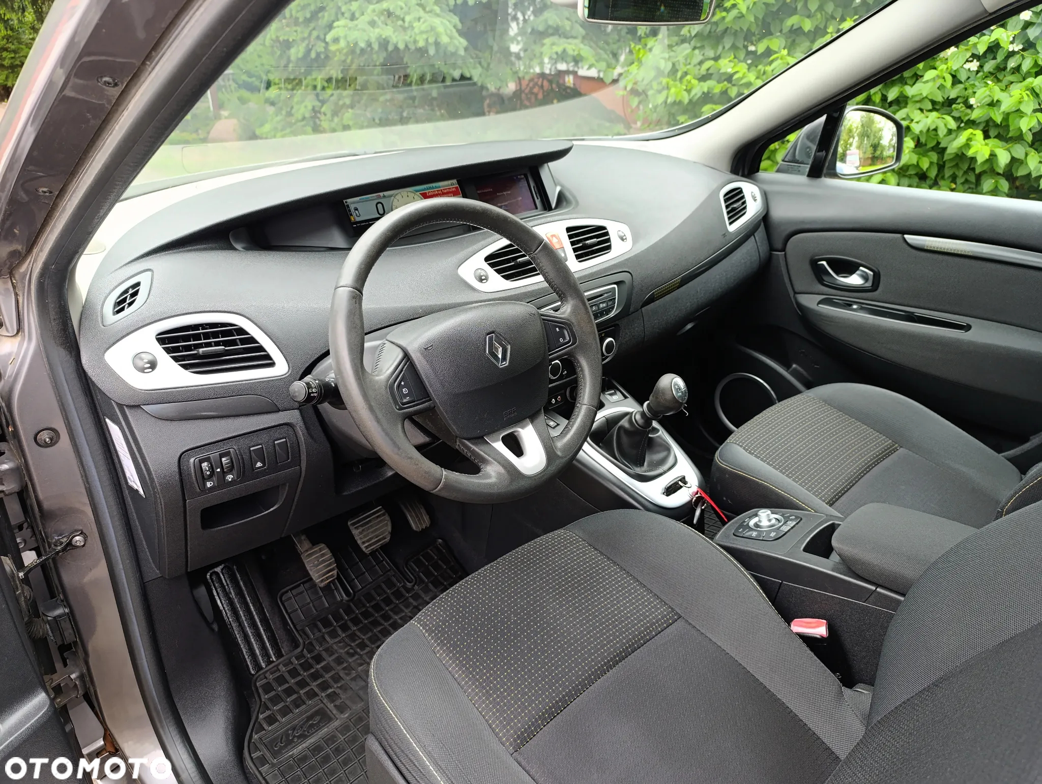 Renault Scenic - 6