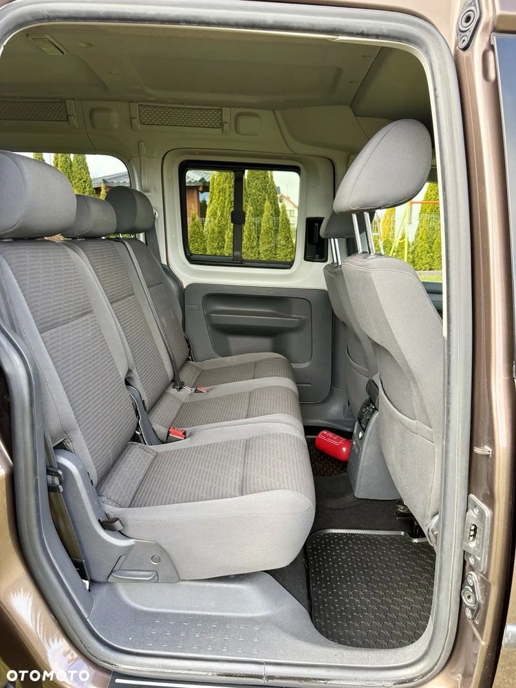 Volkswagen Caddy Comfortline 4Motion DSG - 13