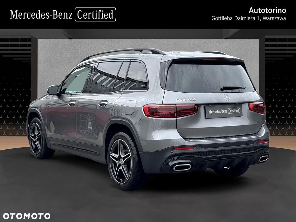 Mercedes-Benz GLB - 4