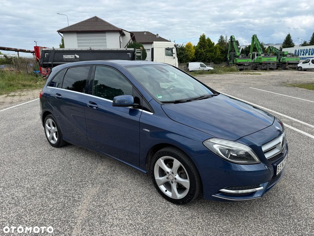 Mercedes-Benz Klasa B 200 Edition - 10