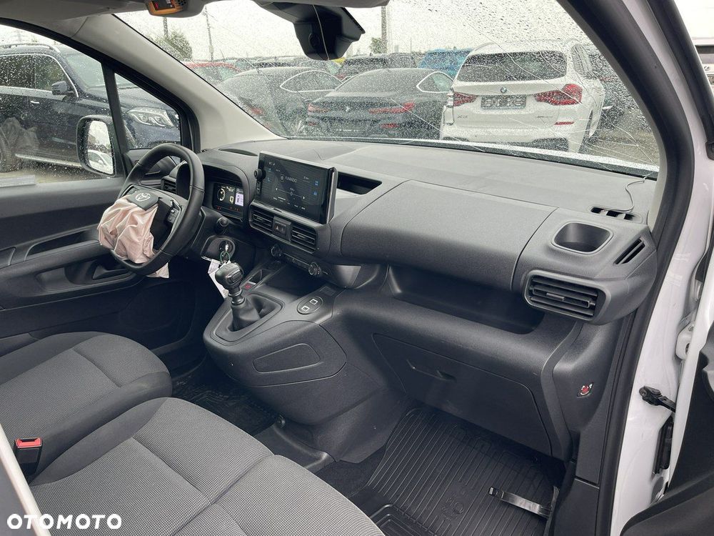 Toyota Proace City - 11