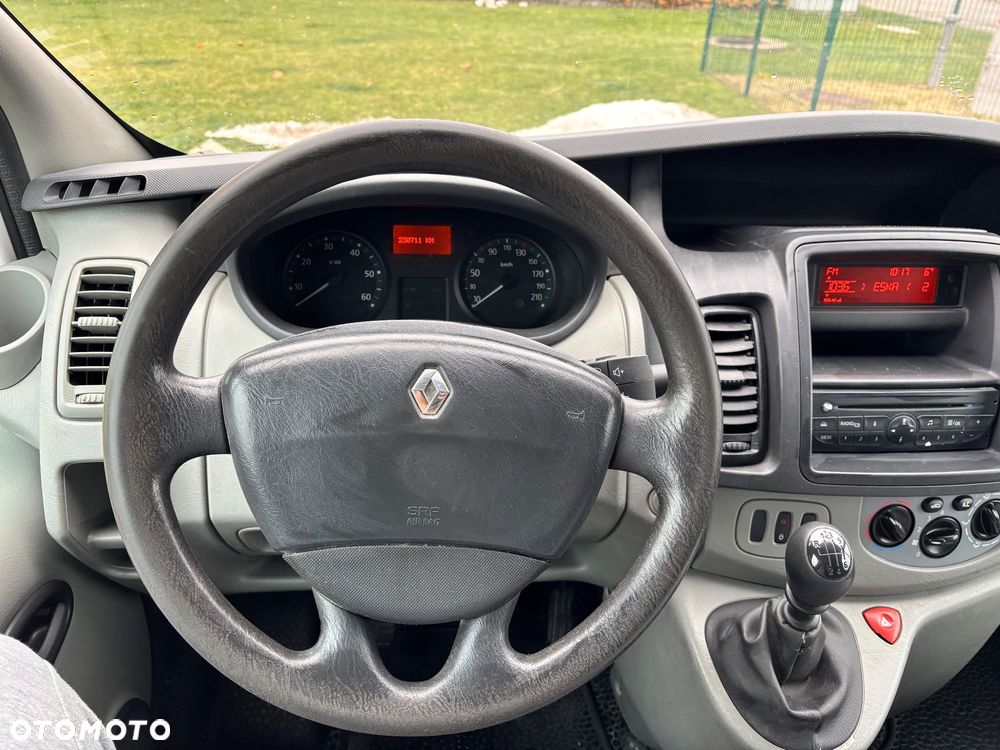 Renault Trafic - 12