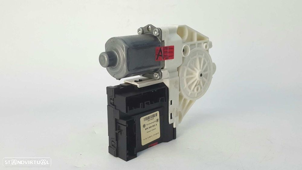 MOTOR ELEVADOR FRENTE DIREITO AUDI A3 (8P) 2.0 TDI AMBITION - 1