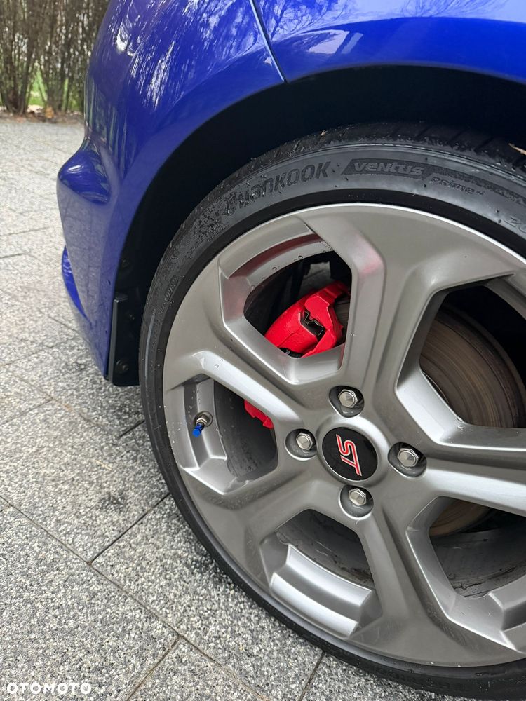 Ford Fiesta 1.6 EcoBoost ST - 18