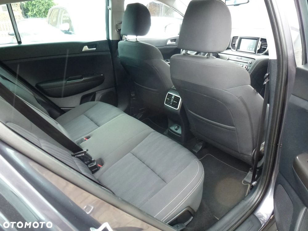 Kia Sportage 1.6 GDI 2WD Attract - 13