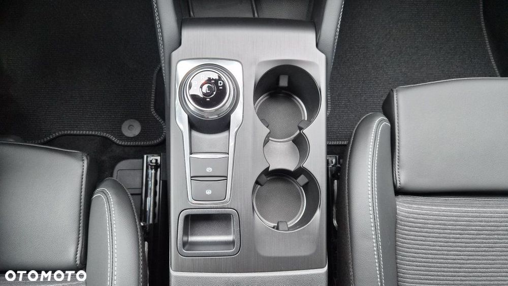 Ford Kuga - 13