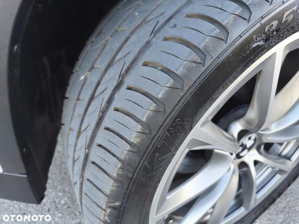 BMW X1 sDrive18d xLine - 17