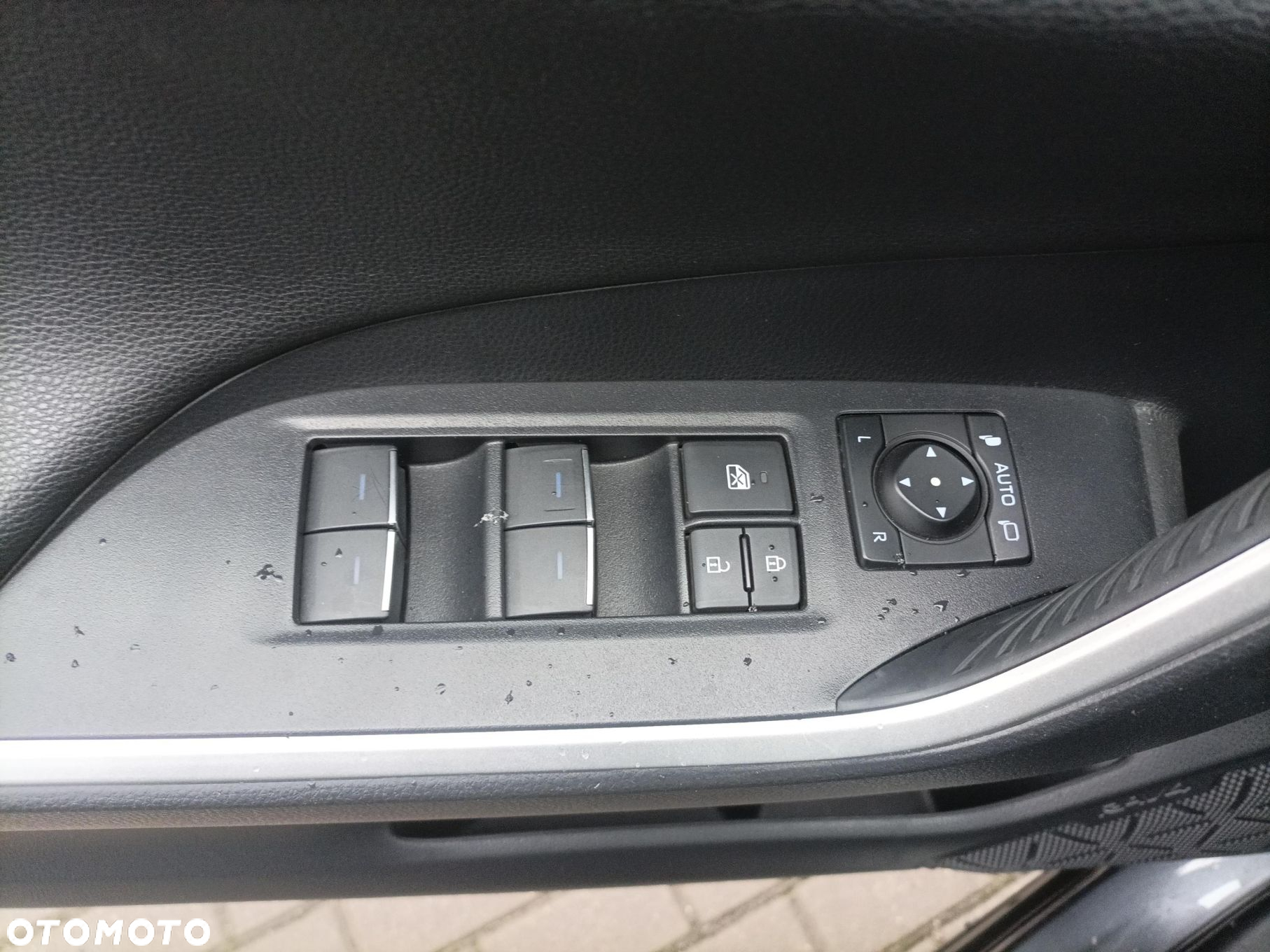 Toyota RAV4 - 15