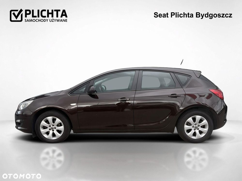 Opel Astra 2013 photo 2