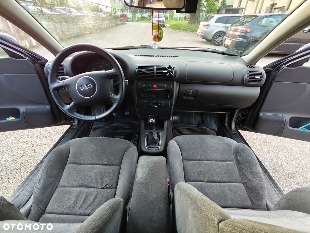 Audi A3 Sportback 1.8T Ambiente - 15