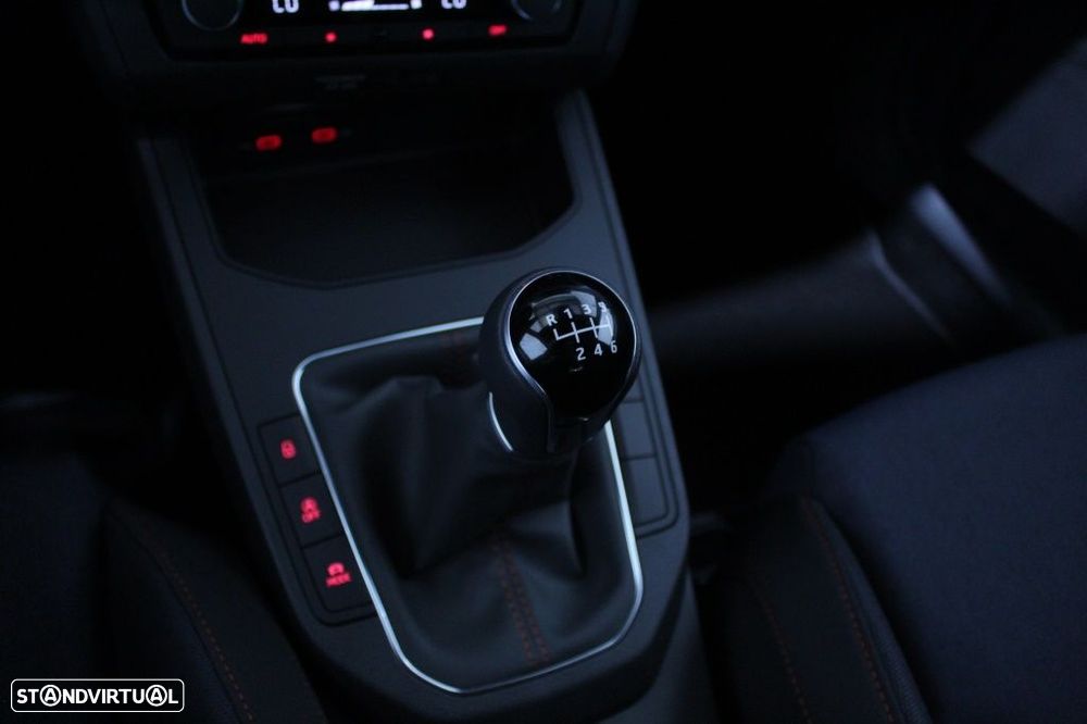 SEAT Ibiza 1.0 TSI FR - 29