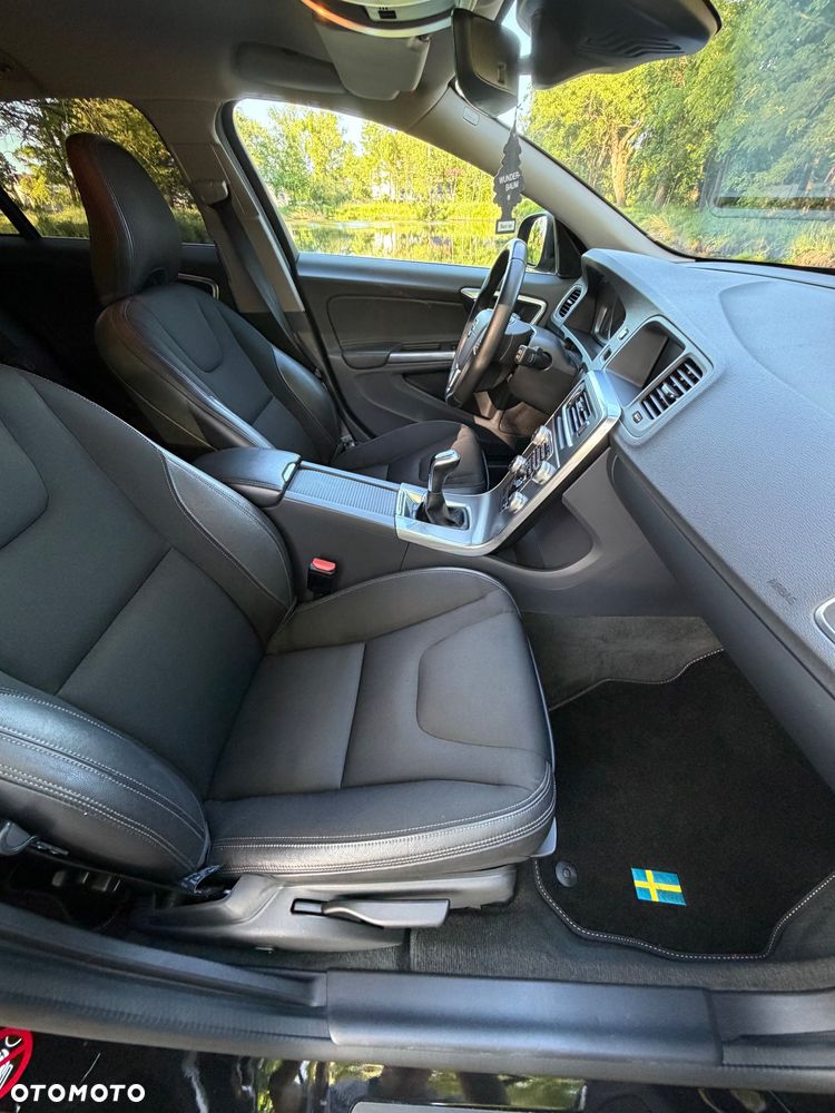 Volvo V60 D2 Drive-E Dynamic Edition (Momentum) - 30