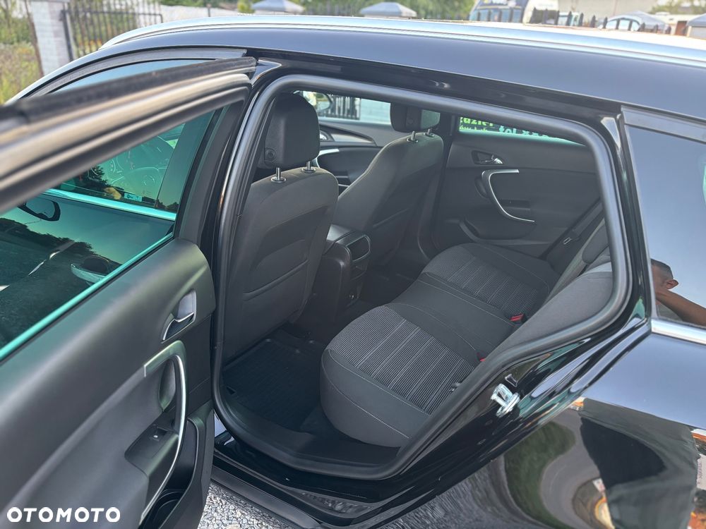 Opel Insignia - 11