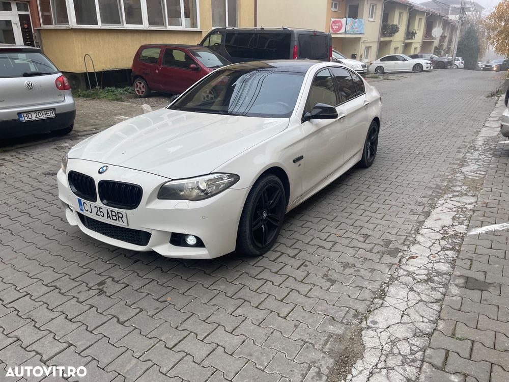 BMW Seria 5 520d xDrive - 10