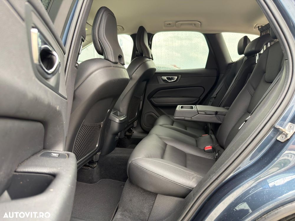 Volvo XC 60 B5 MHEV AT8 AWD Inscription - 14