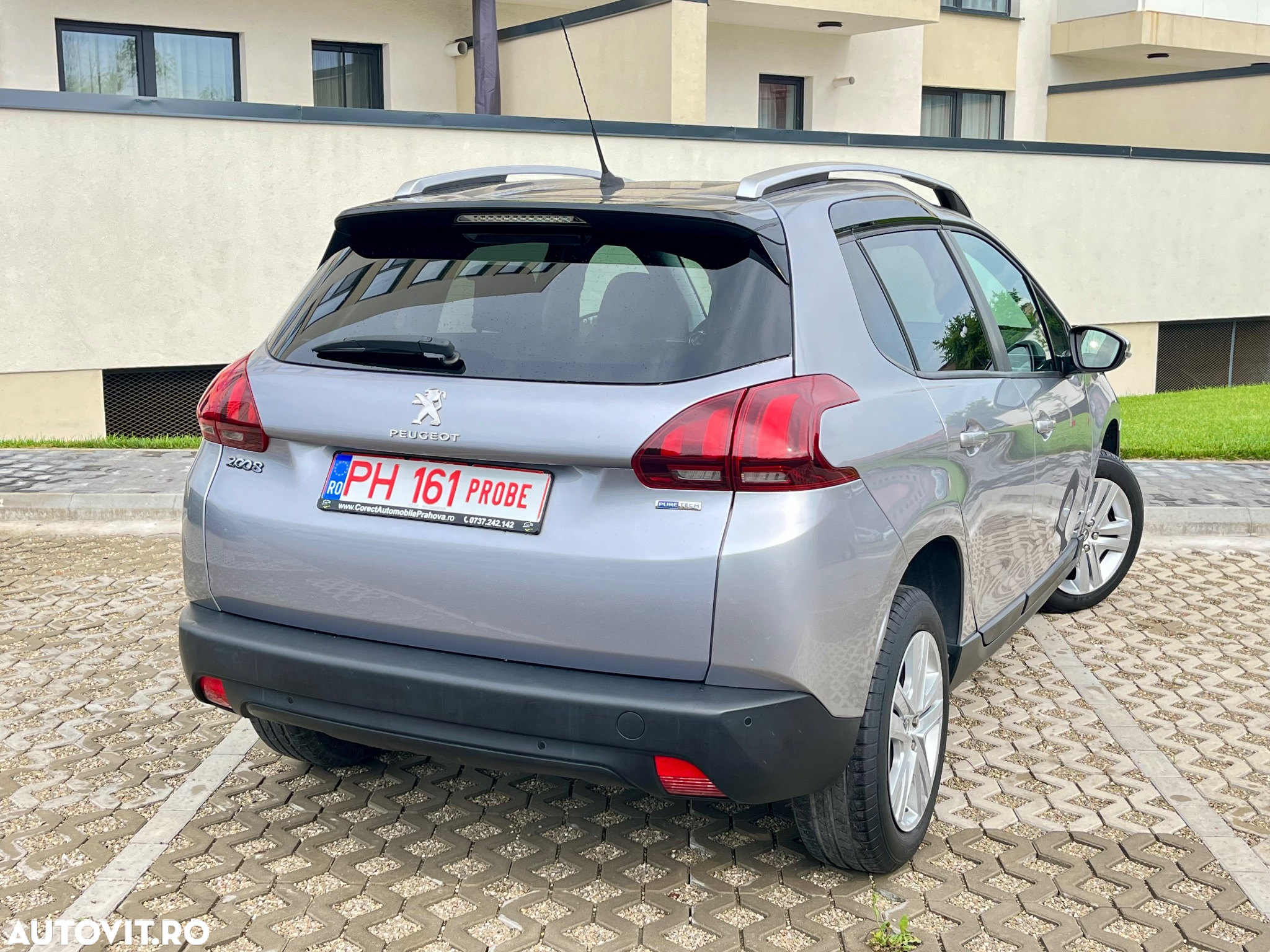 Peugeot 2008 - 10
