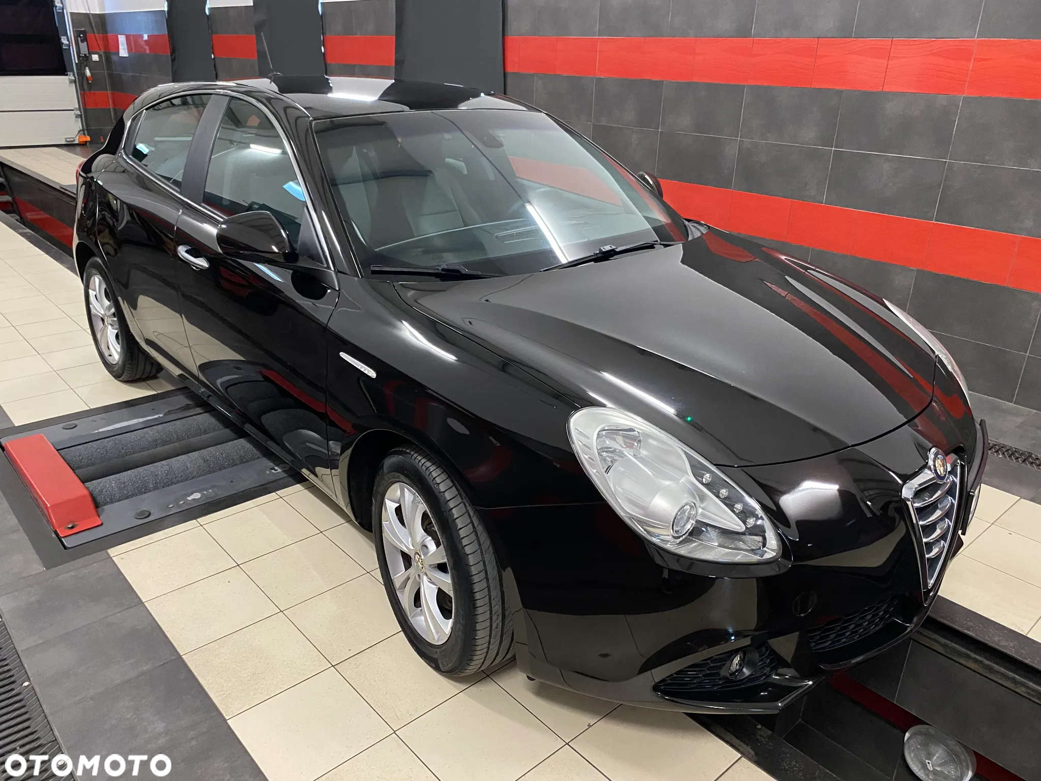 Alfa Romeo Giulietta 1.4 TB MultiAir Exclusive - 4