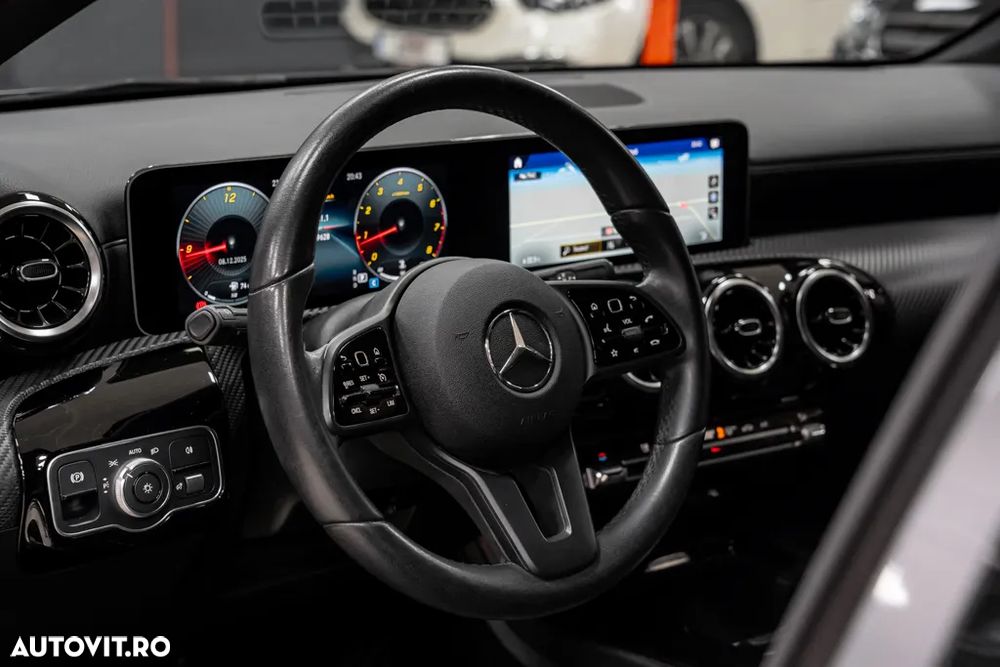 Mercedes-Benz A 200 7G-DCT Edition 2020 - 25