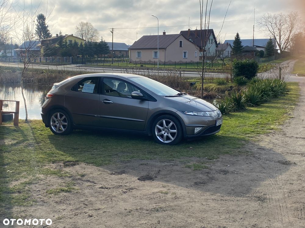 Honda Civic 1.8 Executive - 1