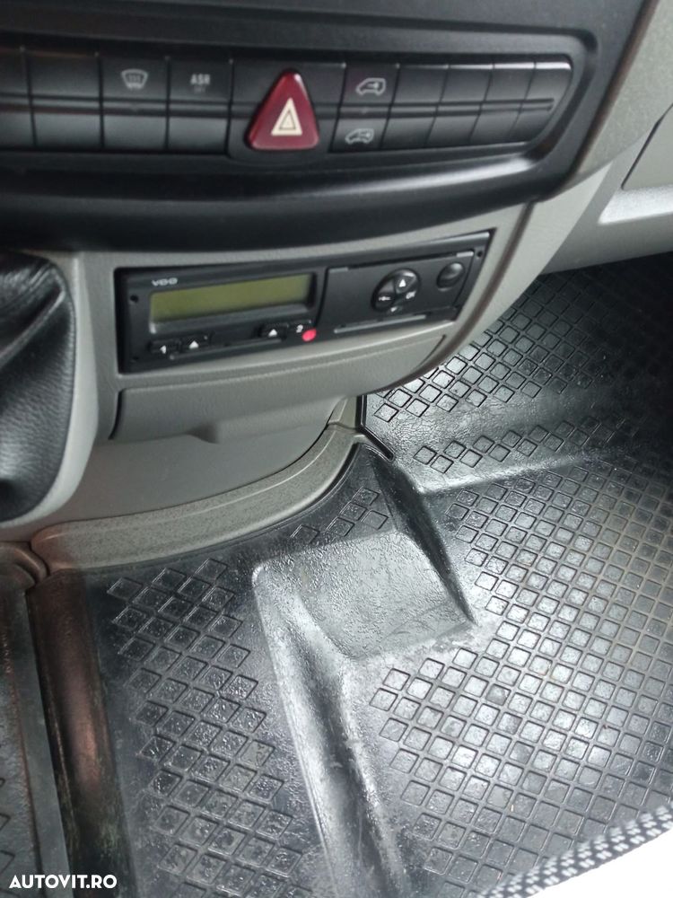 Mercedes-Benz Sprinter - 9