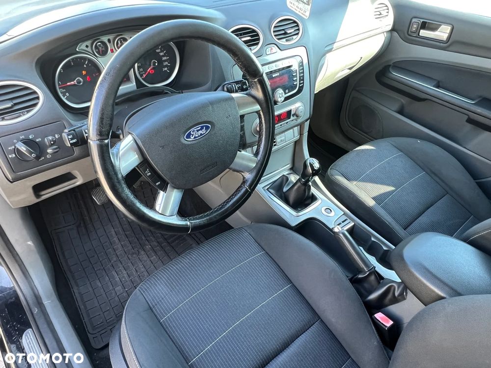 Ford Focus - 8