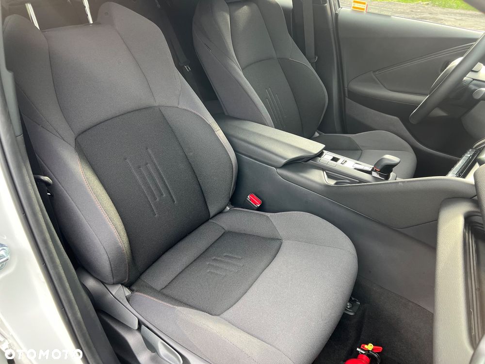 Toyota C-HR 2.0 PHEV Dynamic Force Comfort Plus - 21