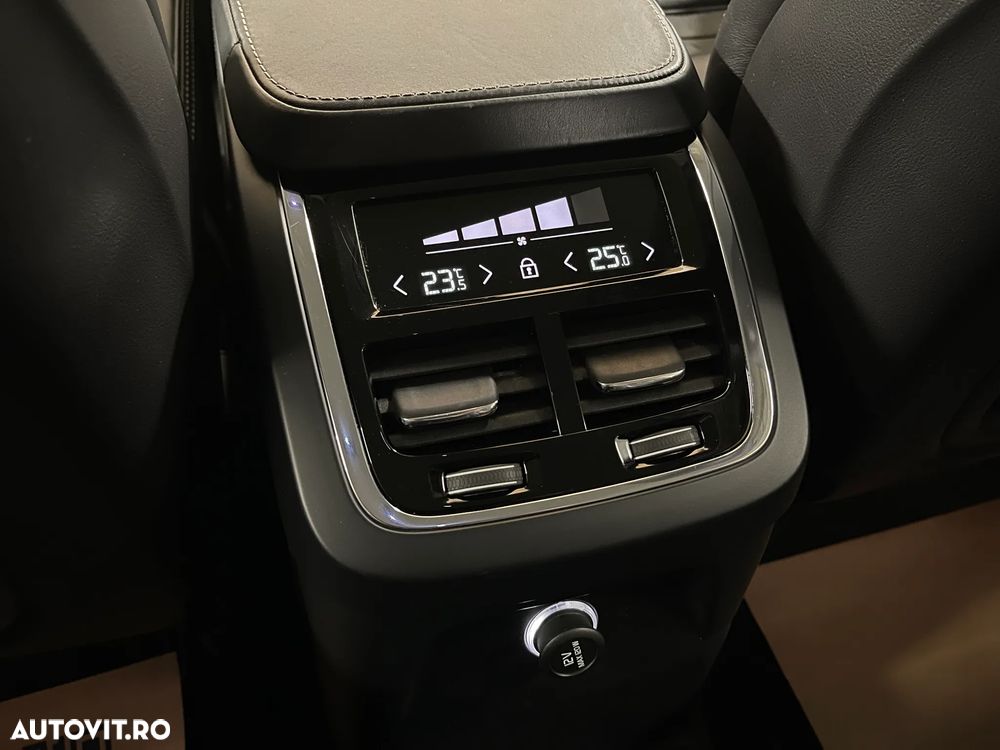 Volvo XC 90 Recharge T8 eAWD Inscription - 25