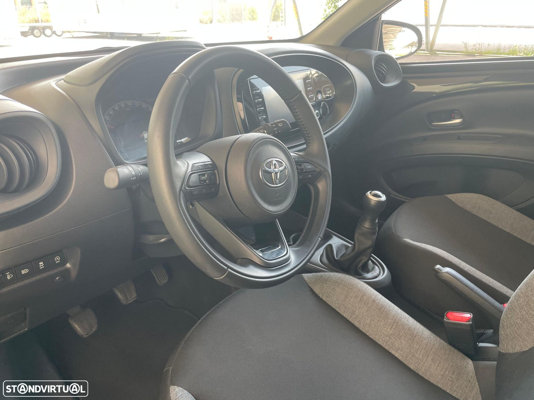 Toyota Aygo X 1.0 Envy - 7