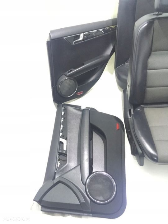 MERCEDES W 204 SEDAN KANAPA FOTELE BOCZKI - 3
