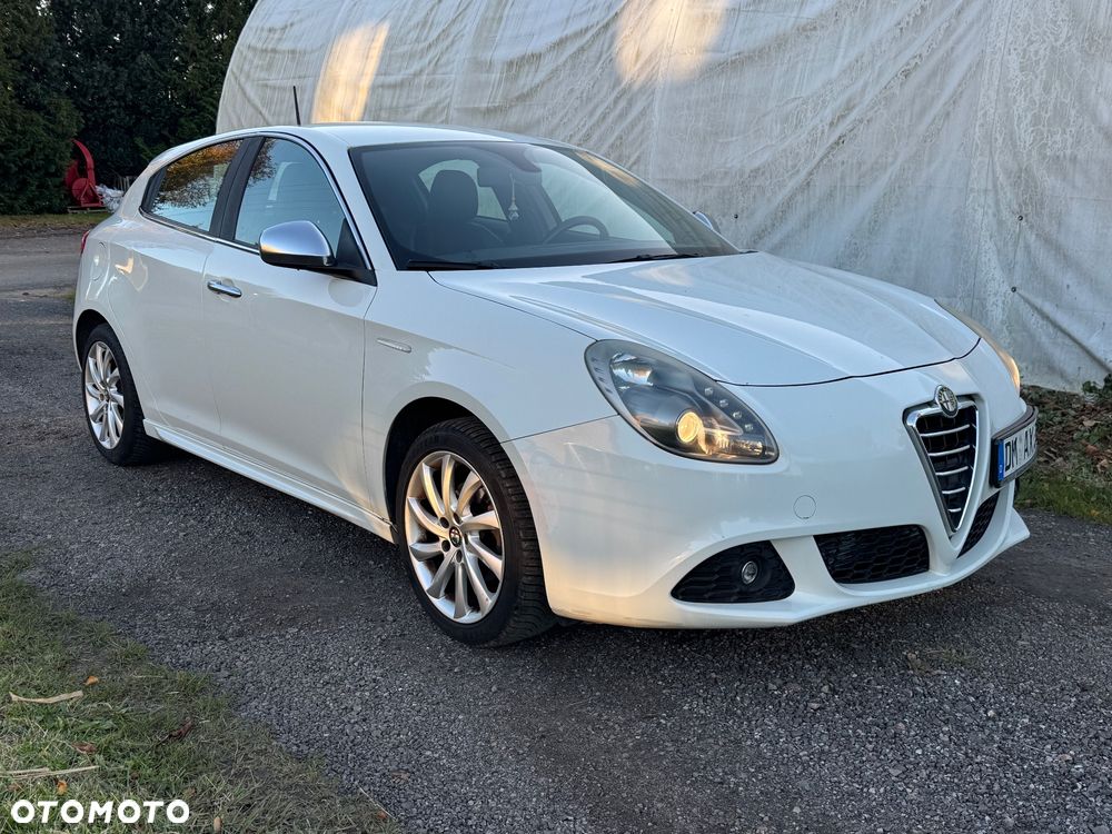 Alfa Romeo Giulietta 2011 photo 3